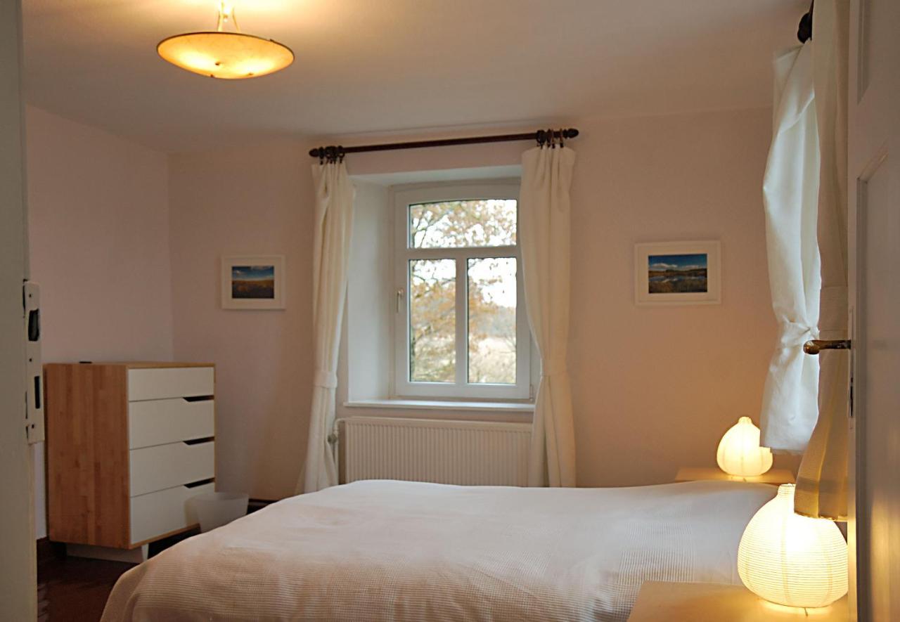 Ruhiges, Gemuetliches Ferienhaus Mit Grossem Garten Waimes Exterior foto